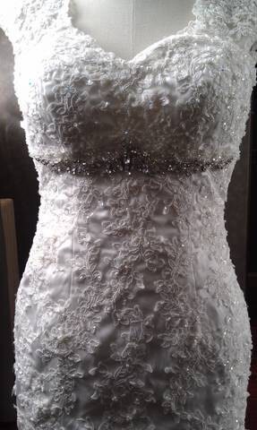 Mermaid Bridal Gown Wedding Dress with Satin and French Alencon Lace