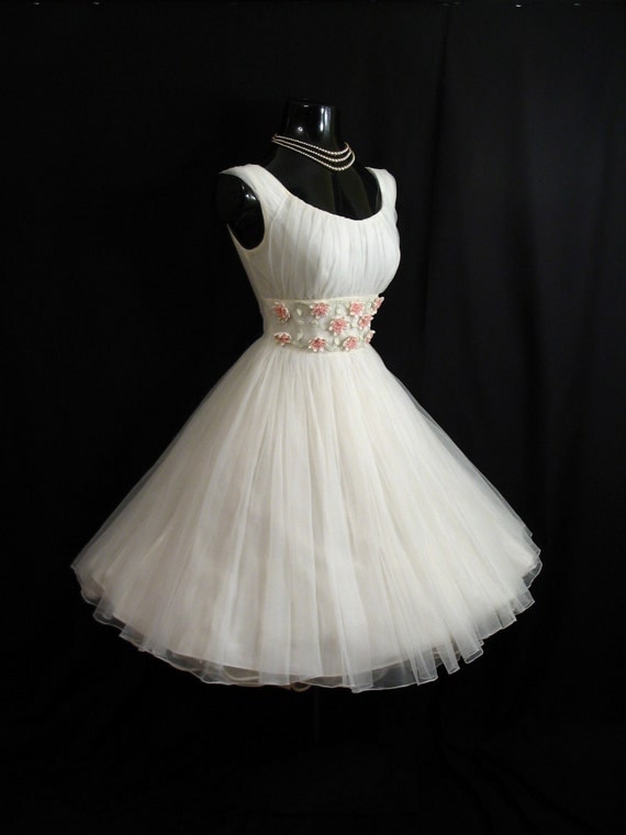 Vintage 1950's 50s White Ruched Chiffon Organza Applique Flowers Party Prom Wedding Dress Gown