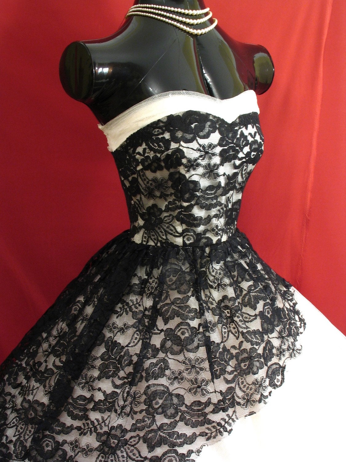 Vintage 1950's 50s STRAPLESS Black White Lace Tulle Party Prom Wedding Dress