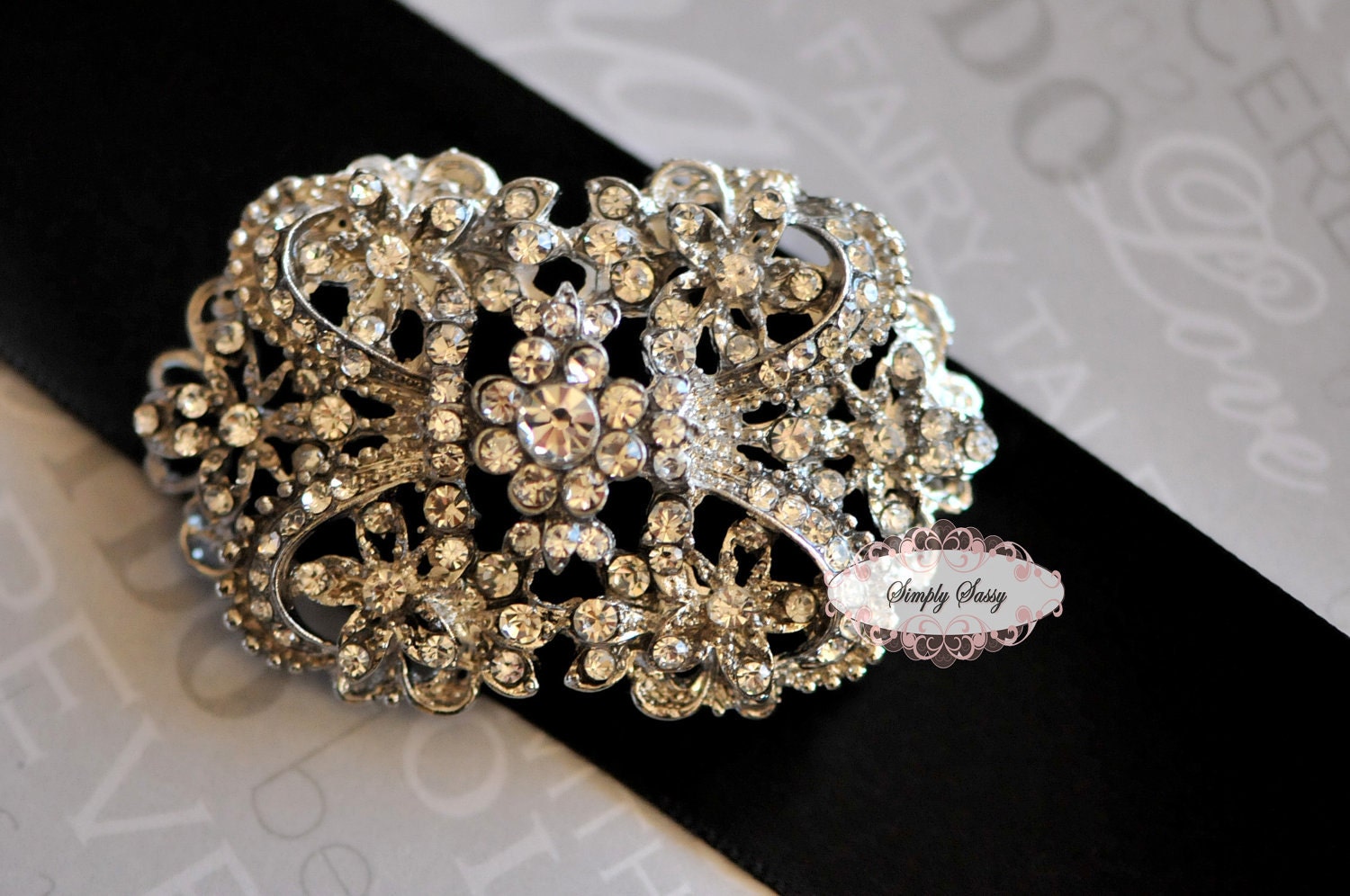 RD137 Rhinestone Embellishment Metal flatback Brooch DIY wedding jewelry accessories invitations pillow crystal bouquet flowers, hair