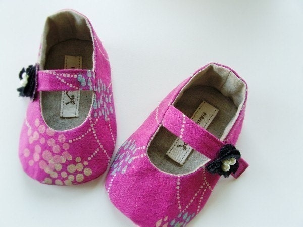 no 080 Juliet Baby Mary Janes PDF Pattern