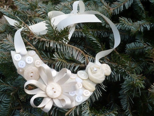 Chic Button Bib Necklace with Ribbon and Felt Flower Rossettes
