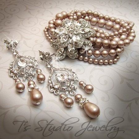 Vintage Theme Pearl Bridal Wedding Bracelet with Crystal Brooch - CAROLYN
