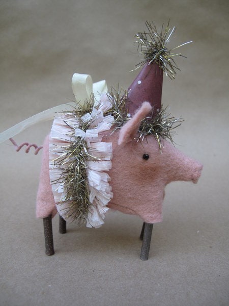Penelope the Circus Pig Ornament KIT by cheswickcompany