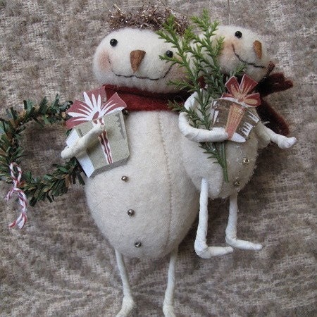Snowmama and Baby Christmas Ornament E-PATTERN by cheswickcompany