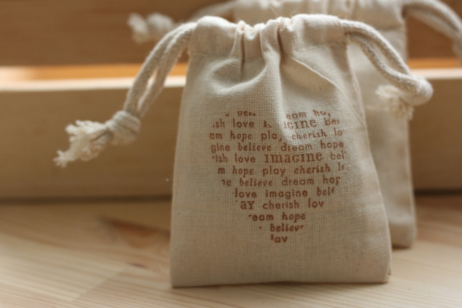 muslin gift bags ScRiPtiVe HeArT x10, wedding muslin favor bag, baby shower favor, goody bag for baked goods,soaps,candies