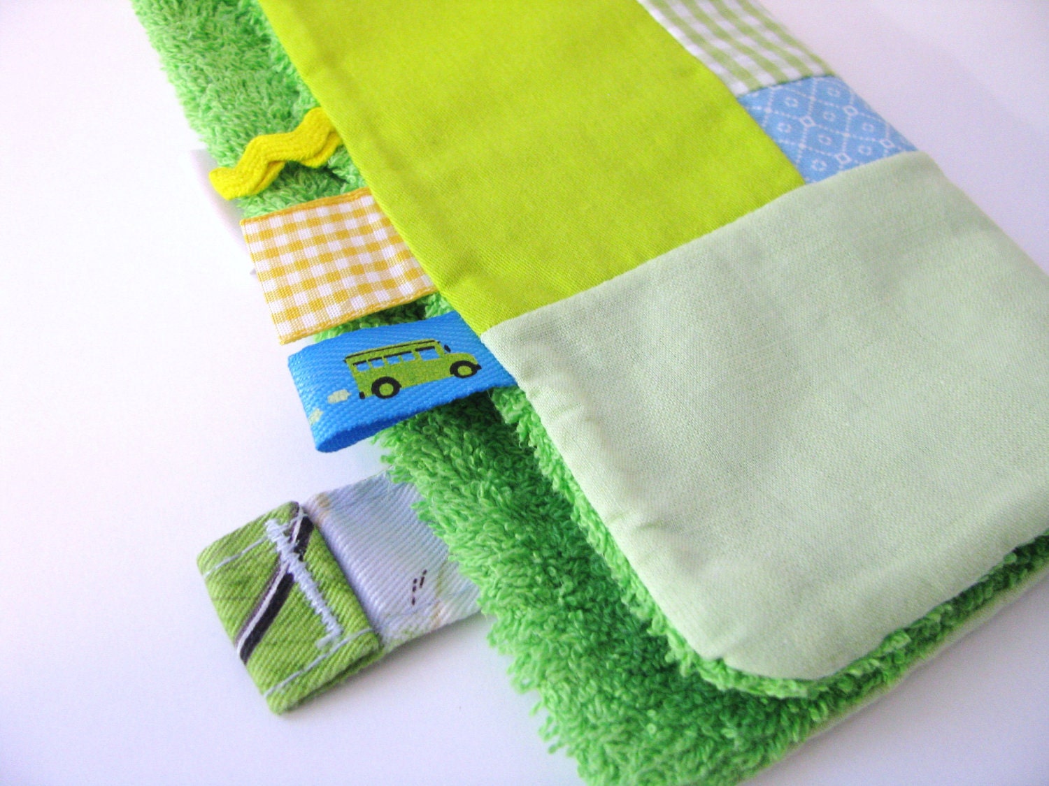 green and pale blue baby ribbon cloth - taggie - ostat