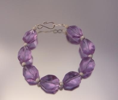 Faceted Light Purple Glass and Stardust Bead Bracelet