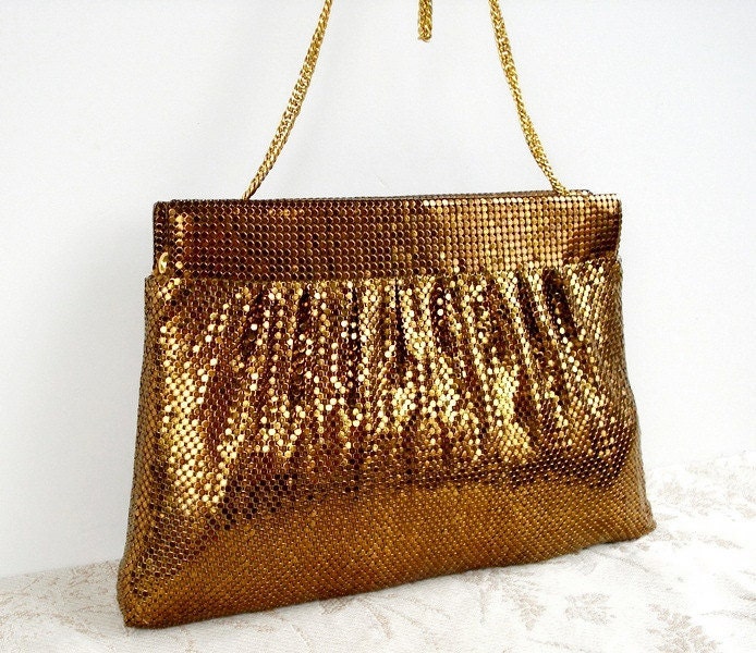 Vintage WHITING DAVIS Copper Mesh Bag - Evening Handbag -- Purse - Gold Chain Strap - 1950 - Rare Color