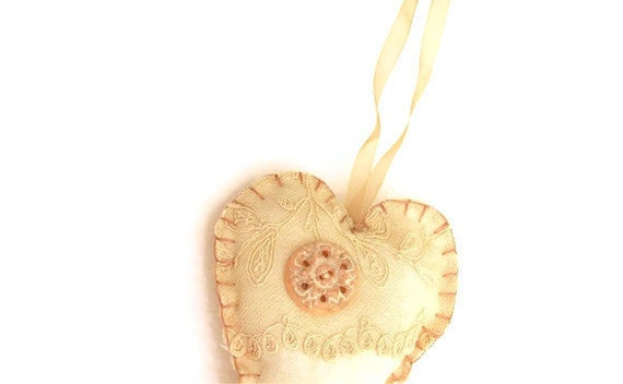 Beige Lace on Damask Heart Sachet