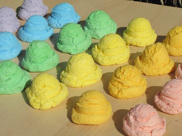 Mini Ice Cream Scoop Solid Bubble Bath 10 pack