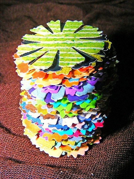 100 Assorted Paper and Cardstock Flower Punches