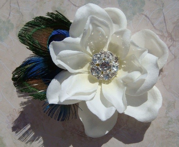 PRIORITY PEACOCK Wedding Flower Hair Clip with diamond rhinestone centerpiece - bridal hair pin brooch peacock feather ivory hair flower