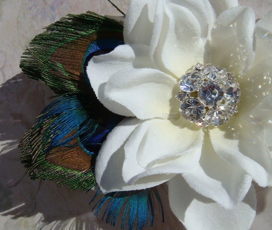 PRIORITY PEACOCK Wedding Flower Hair Clip with diamond rhinestone centerpiece - bridal hair pin brooch peacock feather ivory hair flower
