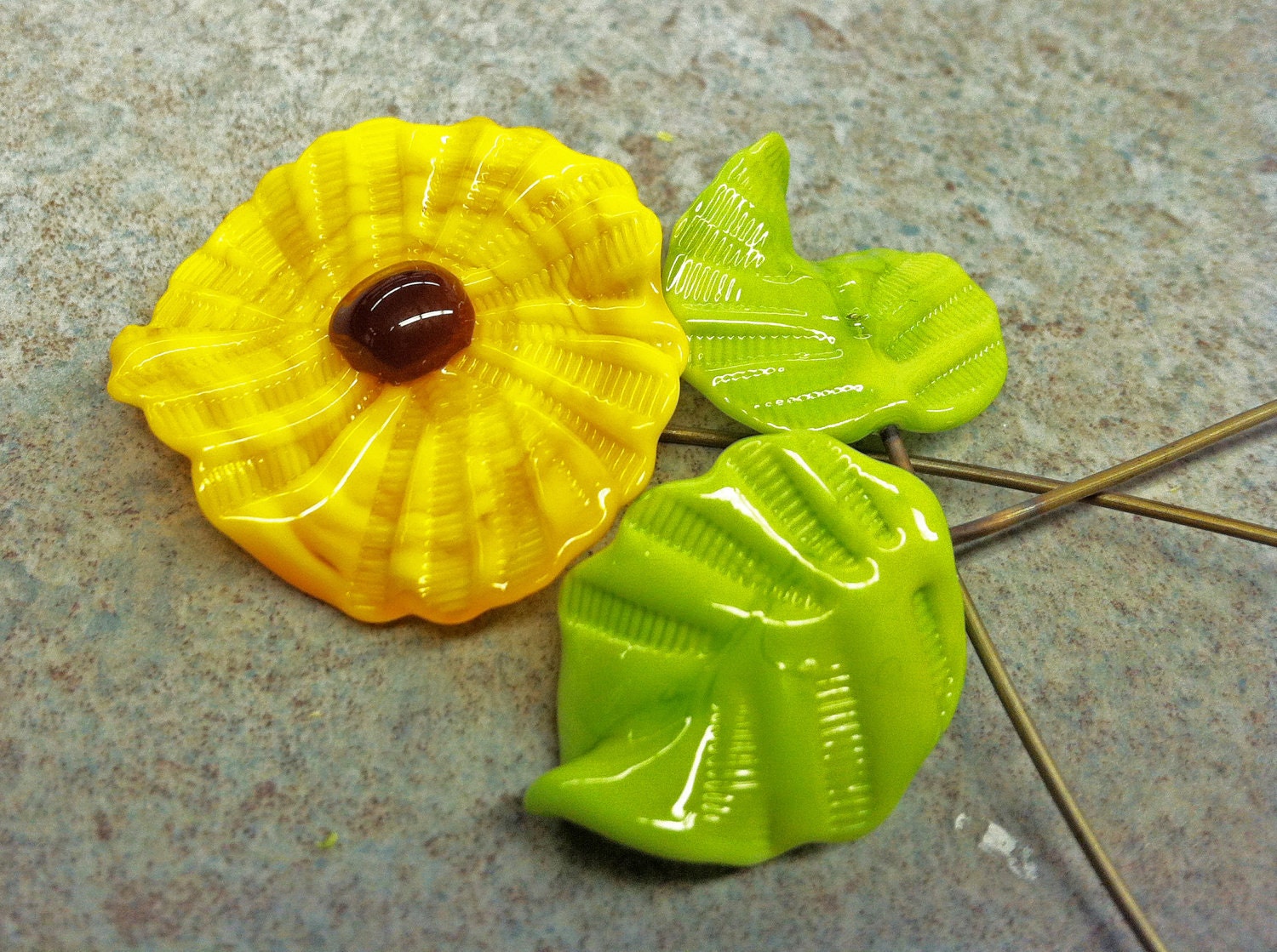 Yellow  Lampwork Flower with 2 leaf set-SRA