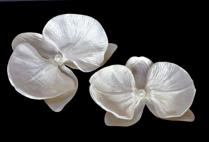 Wedding Accessories, Bridal Set of 2 Ivory satin Orchid Flowers hair pin / clip / comb / brooch / shoe clips