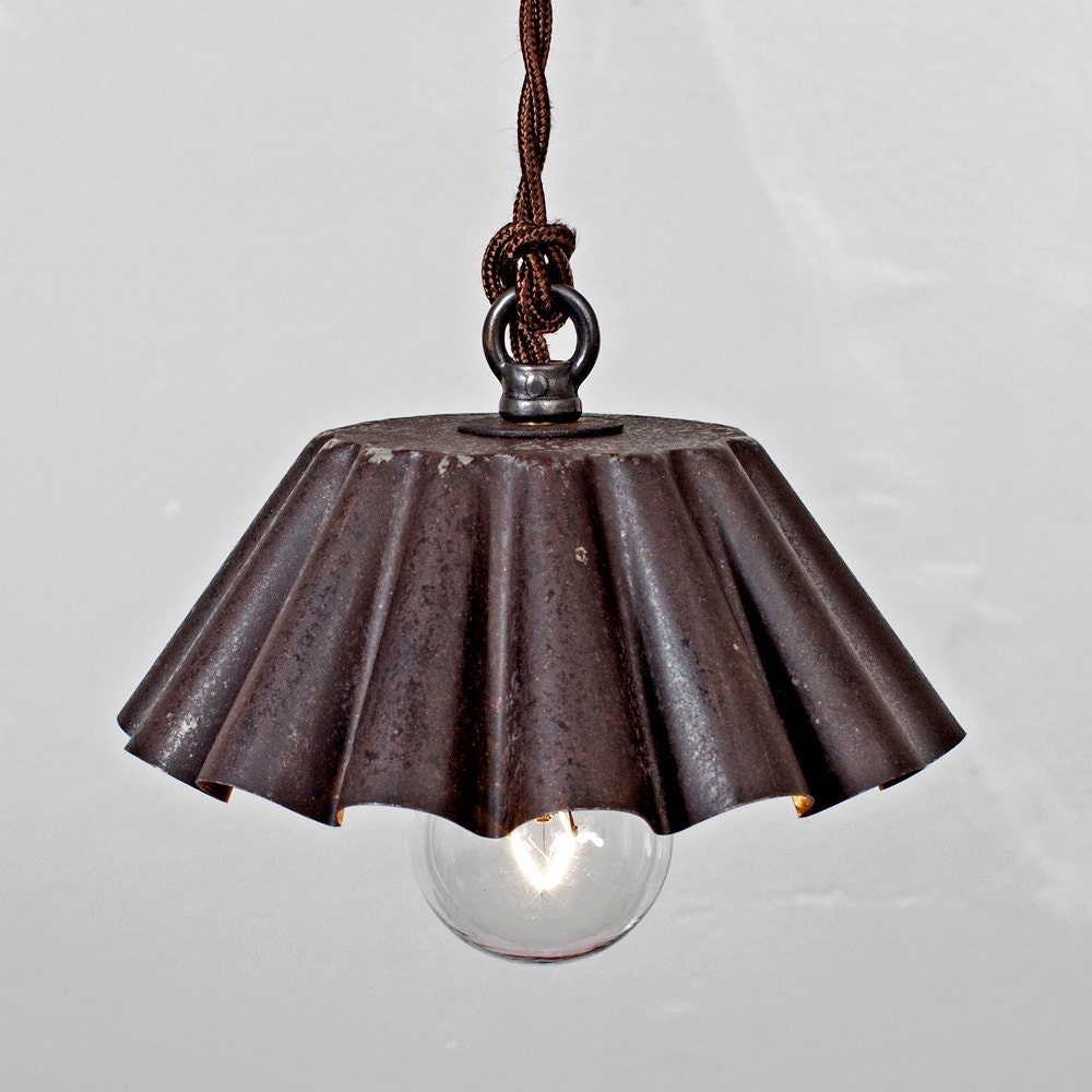 Vintage Industrial Rustic Modern Brioche Tin Pendant Light - Ebonized Rust Patina (SM) // Vintage Style Cloth Twisted Cord & Bakelite Plug