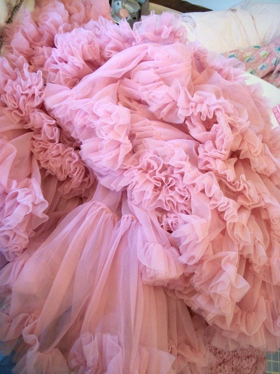 Oodles Of Fluff..Vintage HTF Color - ROSE Crinoline Petticoat Skirt