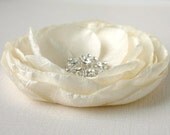 Ivory Wedding Flower For Hair - Bridal Hair Accessories - Flower Hair Clip - Headpiece - Facinator