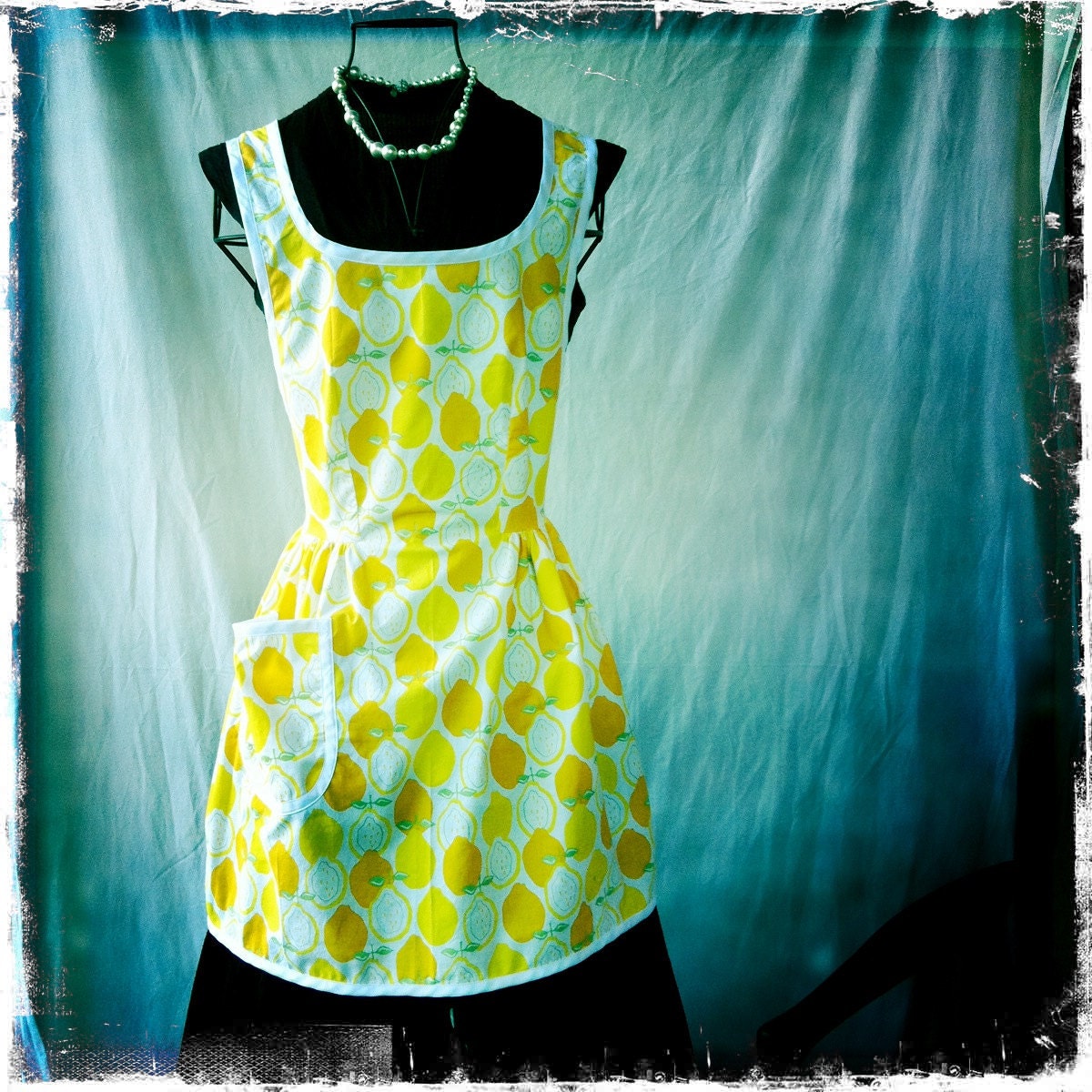 Woman's Apron Vintage fitted full apron with criss cross back in lemon yellow.