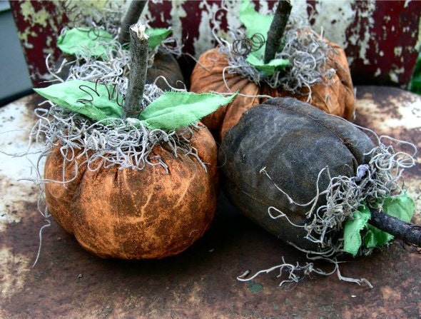 Primitive Grubby Halloween Pumpkins-Black -Orange-Set Of 4