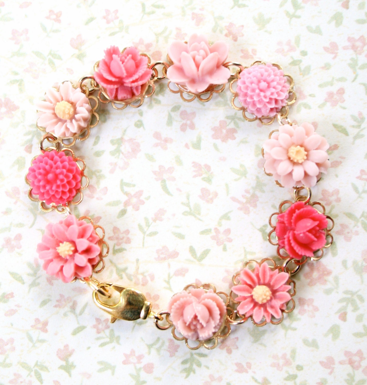 Girls Pink Rose and Daisy Bracelet, Romantic, Shabby Chic, Pink