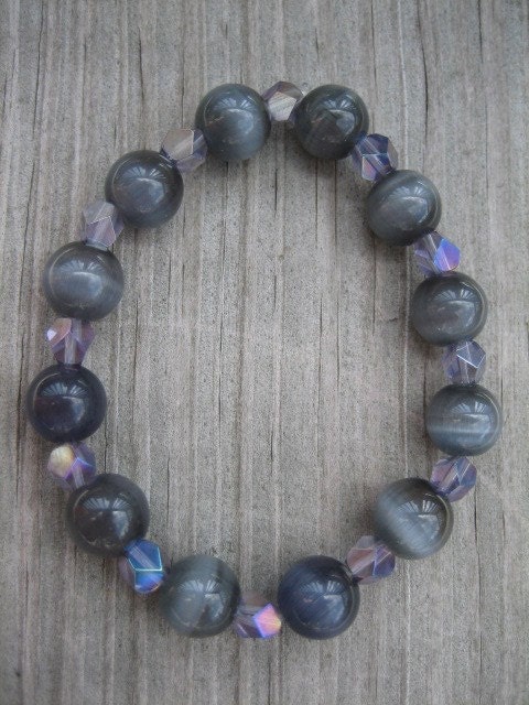 Jet Cat's Eye and Amethyst Stretch Bracelet