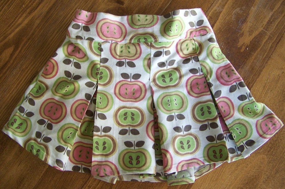 INSTANT DOWNLOAD- Sassy Pleated Skirt (Size 3 months to Size 6) PDF Sewing Pattern and Tutorial
