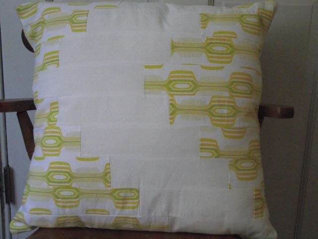 Retro Stepped Pillow