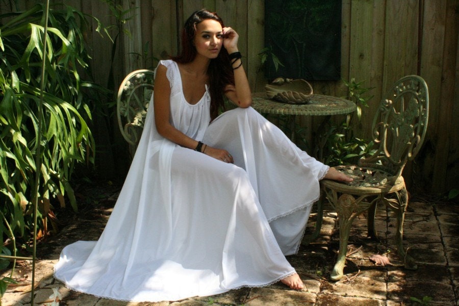 Bridal Nightgown Wedding Lingerie Full Swing White Nylon Waiting in the Shadows of Moonlight Honeymoon Romance Nightgown