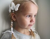 White Butterfly hair Clip set - Sparkle Snow White Butterfly Hair clips with Glitter  Center .  Petite Papillon in Sparkle White .