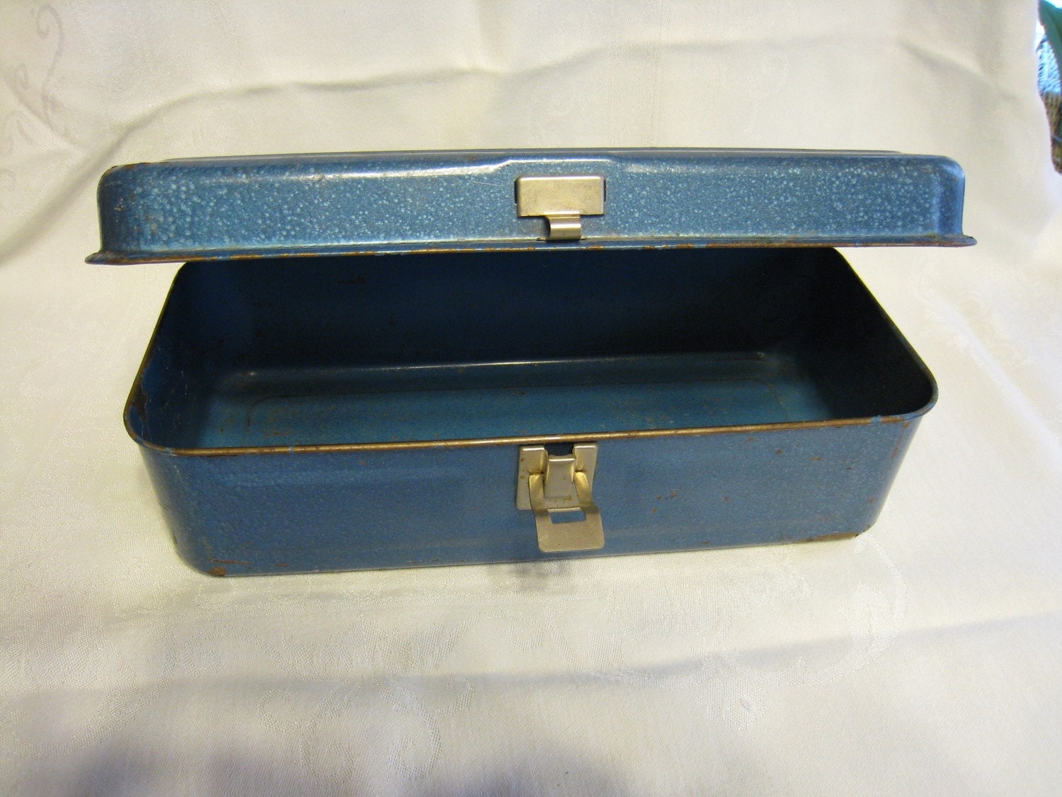 Metal Tote Boxes