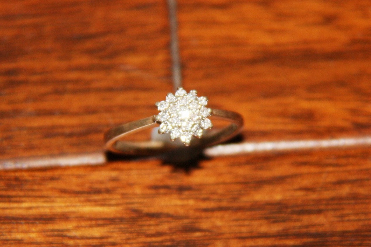 dainty diamond rings