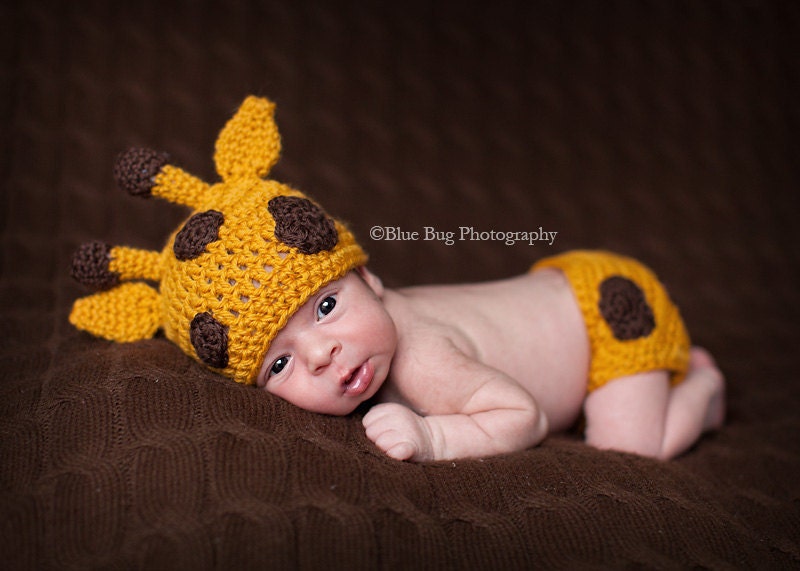 Download PDF crochet pattern - Giraffe beanie and diaper cover