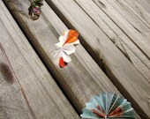 Recycled Magazine Mini Fan Flower Garland -- Rounded Cut