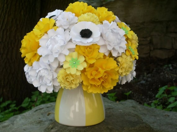 Centerpieces - Wedding Bouquet - handmade paper flowers - Customize your Style and Colors - Made To Order