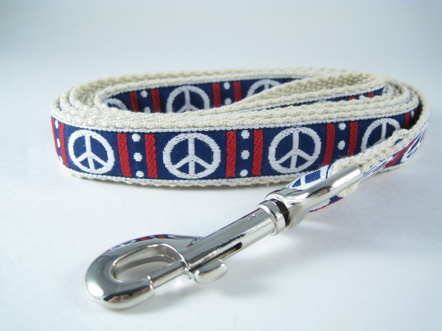 White Peace Signs hemp dog leash