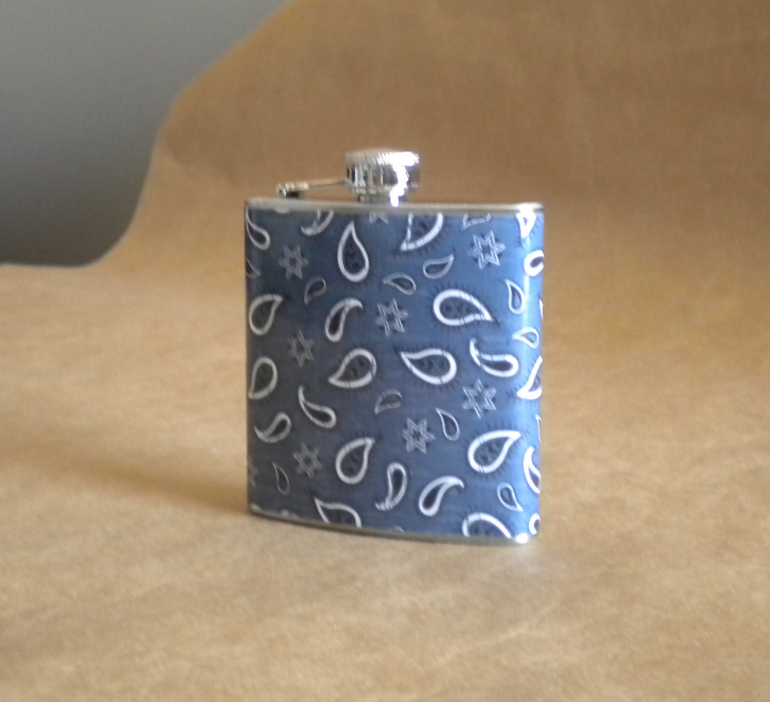 Country and Western Flask Navy Blue and White Paisley Country Western Bandana Print 6 ounce Stainless Steel Gift Flask