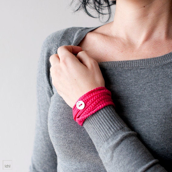 Crochet Bracelet and Necklace in one piece. Pink .
