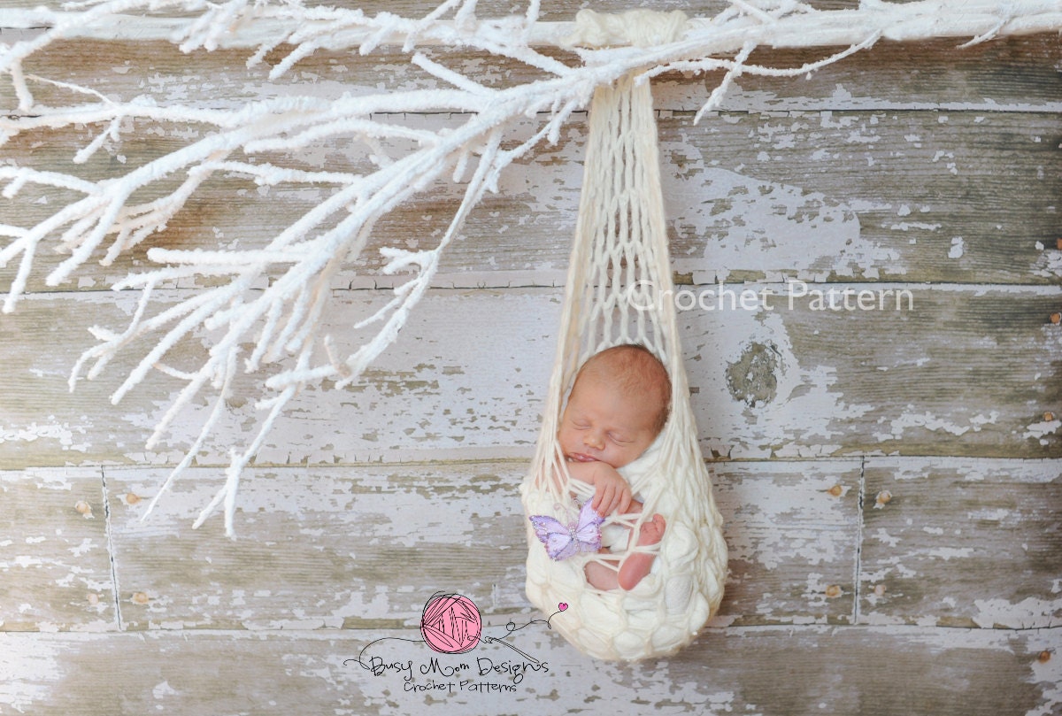 CROCHET PATTERN - Stork Pouch Hanging Pod -- Great Beginner Pattern -- Quick and Easy to Make - PDF 401 - Sell what you Make