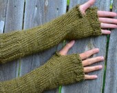 Artist Gloves in Moss Green 325