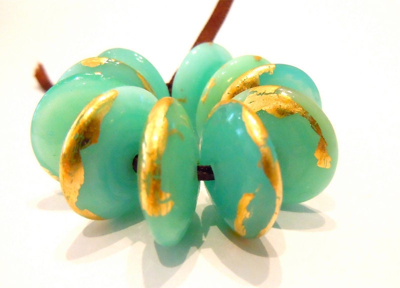 Medicine Lake, Set of 10 Lampwork Beads, UK SRA fhfteam