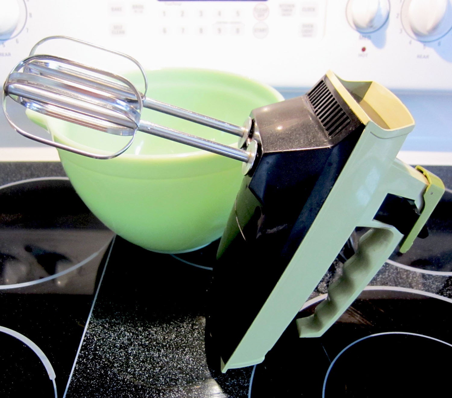 Vintage J.C. Penny Sage Green Handheld 5-Speed Electric Mixer With Power Boost
