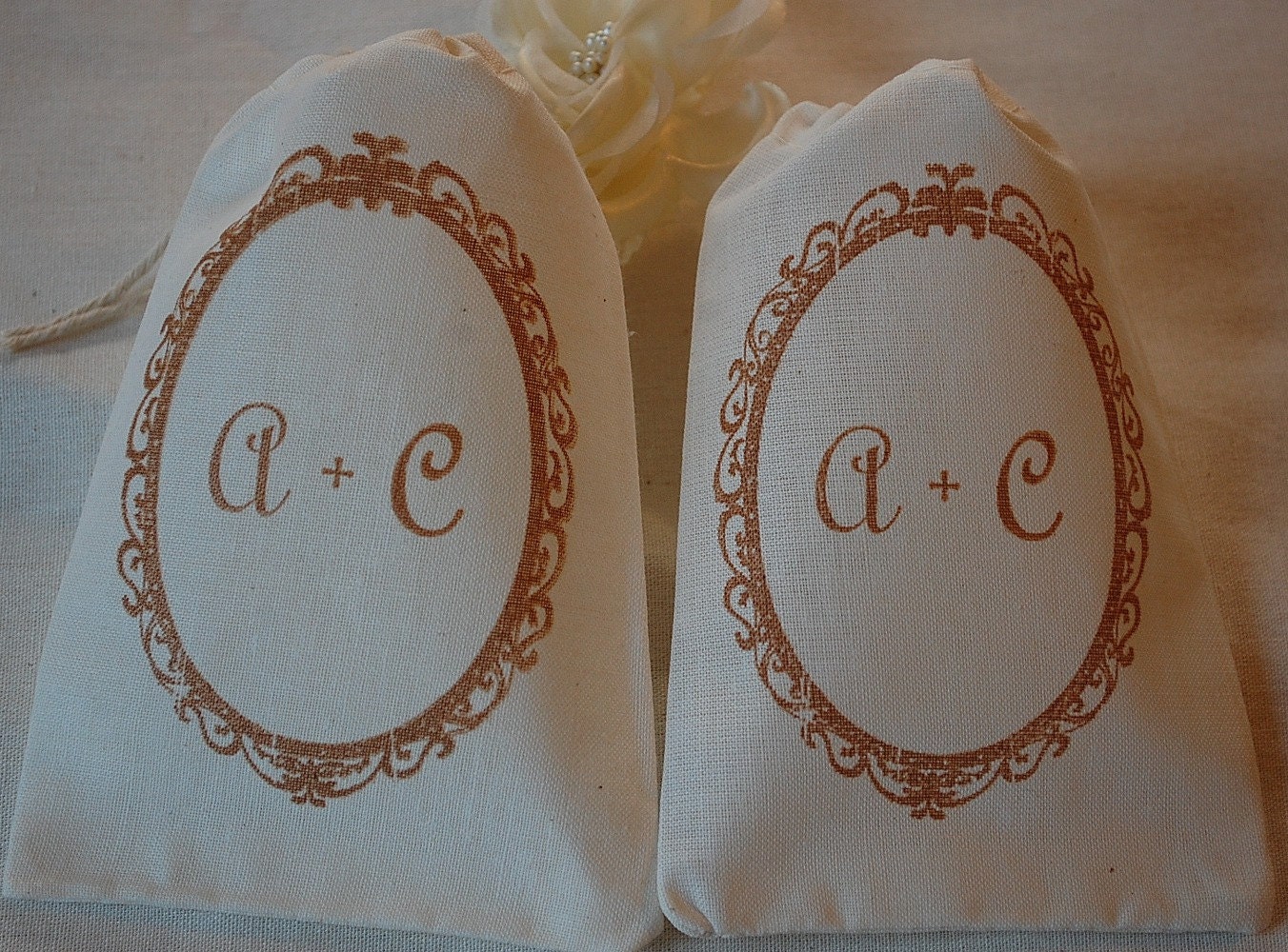 100 Personalized Wedding Favor Bags - Organic Muslin Cotton Gift Bags with Bride and Groom Initials Il_170x135