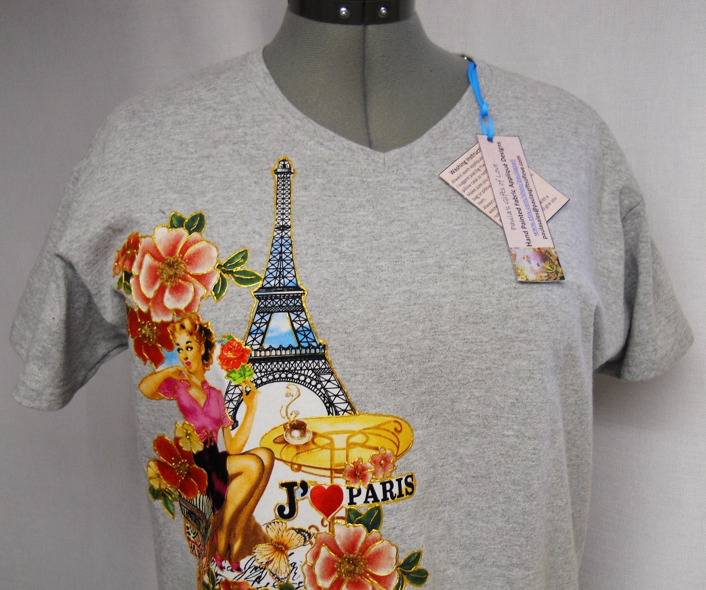 Custom Women's Tee Shirt Retro Hand Painted Fabric Applique Design