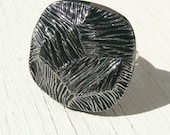 Mélina adjustable ring - eco friendly upcycled vintage button - statement black and silver glass cocktail ring