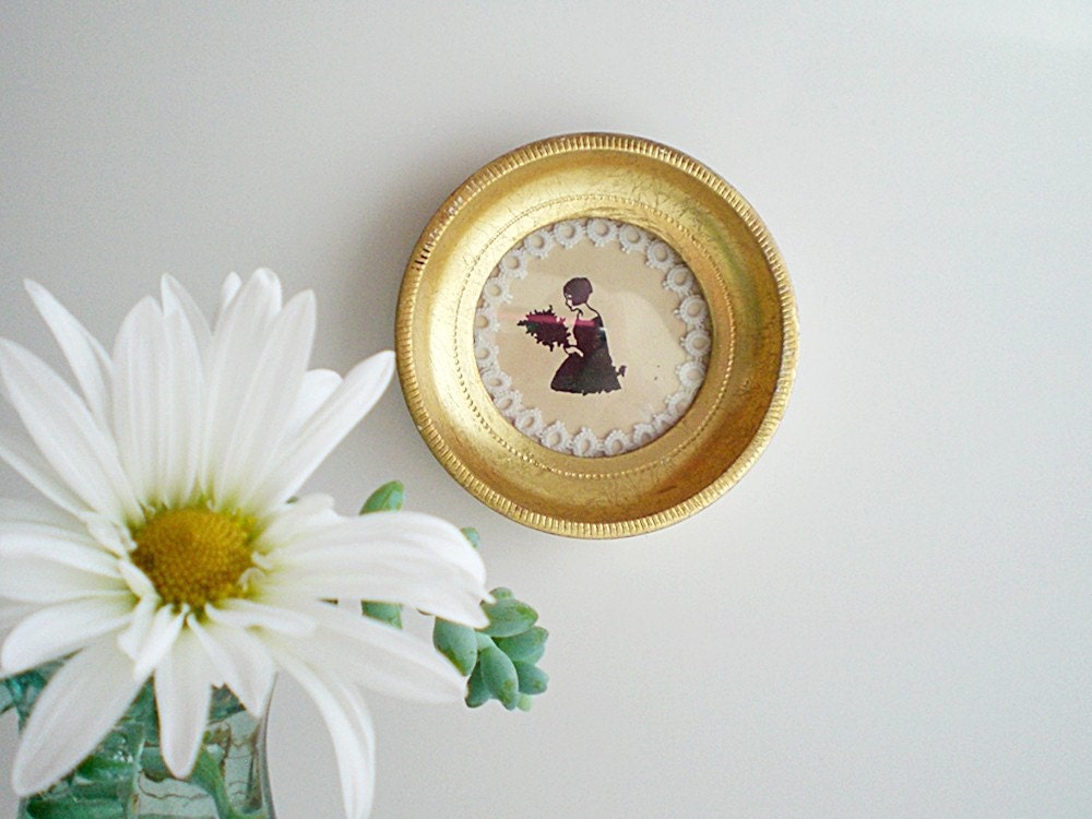 Framed Silhouette, Shabby Chic Vintage Print, Chippy Frame, Cottage Chic Decor