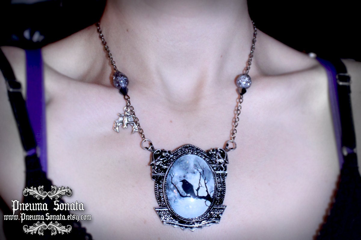 Dark creatures night - Gargoyles watching over raven