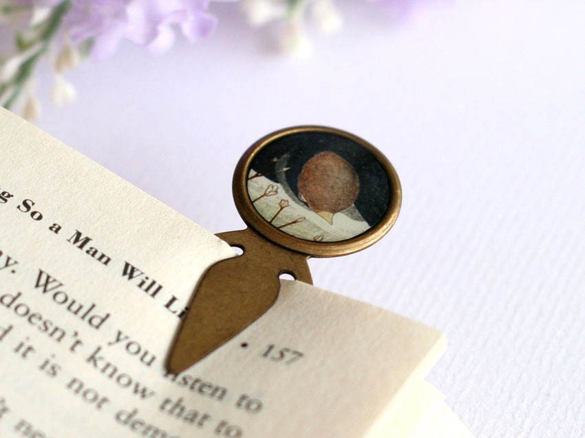 Let Me Fly Sparrow Book Clip