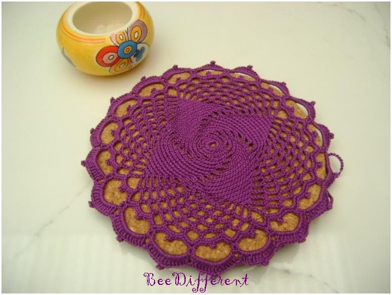 Cork Trivet,crochet doily,Modern kitchen,Hot Pads,Round
